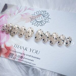 Charming Nude & Black Heart Press On Nail Set
